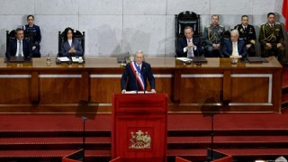 Kast busca poderes de excepción y tensa al Congreso chileno